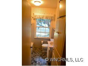 24 Ridgefield Place Asheville NC 28803