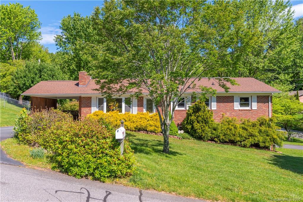 22 Melrose Street Waynesville NC 28786