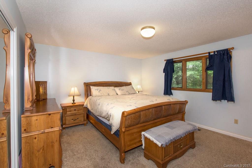 35 Spring Hill Drive Asheville NC 28804