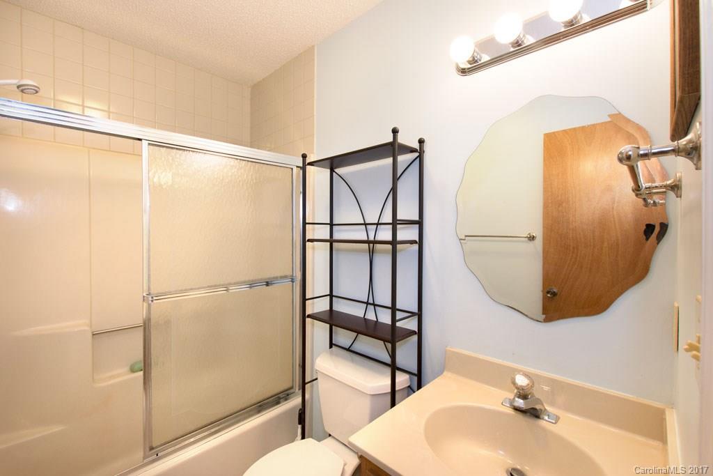 35 Spring Hill Drive Asheville NC 28804
