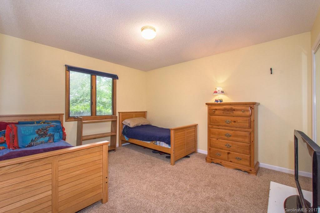 35 Spring Hill Drive Asheville NC 28804