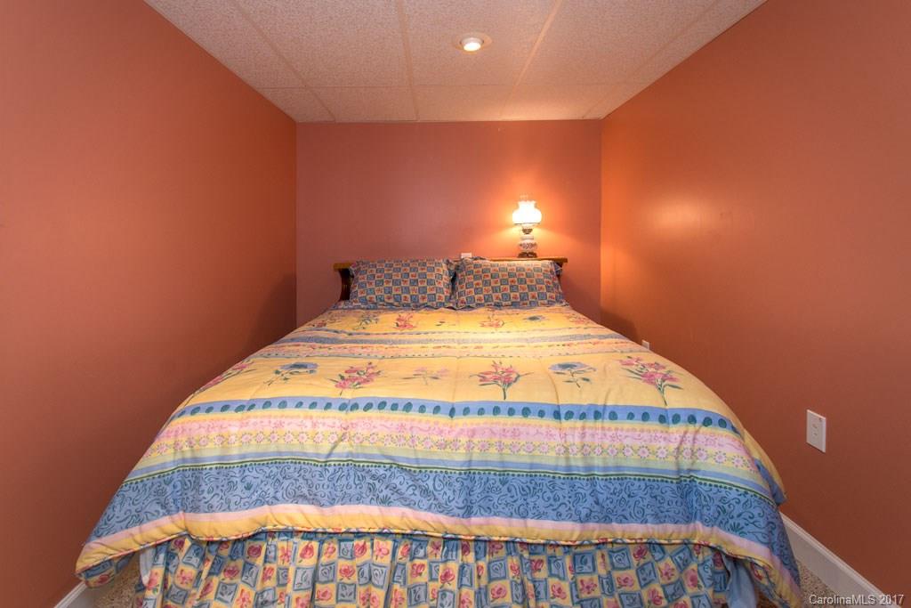 35 Spring Hill Drive Asheville NC 28804