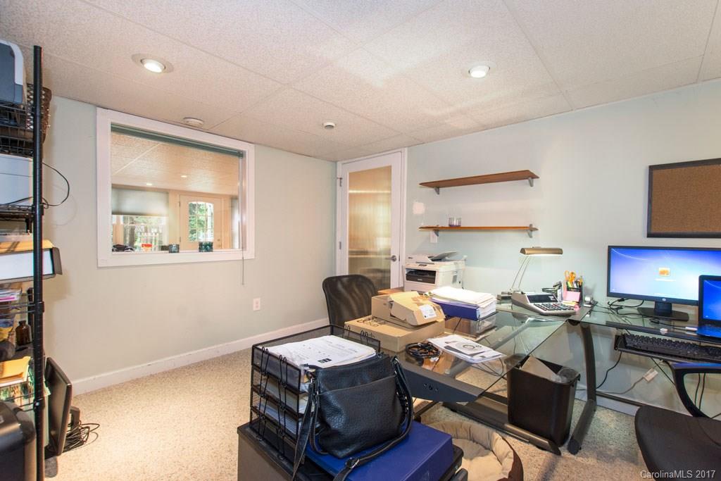 35 Spring Hill Drive Asheville NC 28804