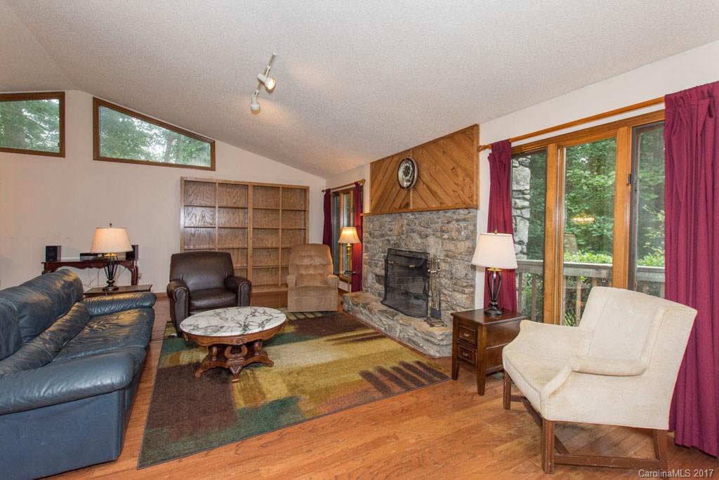 35 Spring Hill Drive Asheville NC 28804
