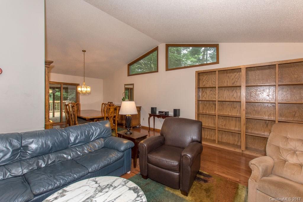 35 Spring Hill Drive Asheville NC 28804