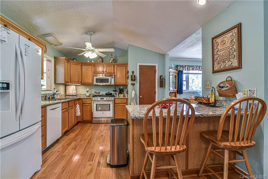 76 Woodland Hills Road Asheville NC 28804