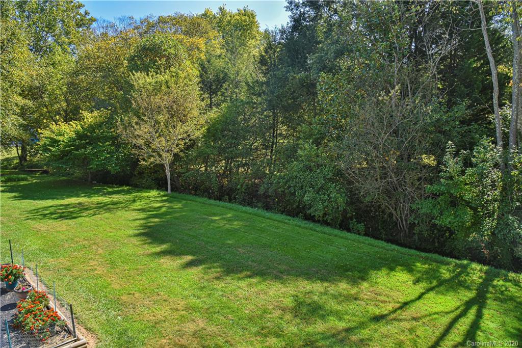 76 Woodland Hills Road Asheville NC 28804