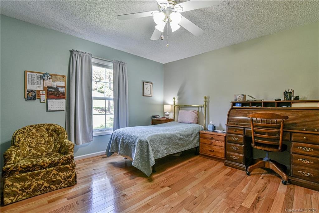 76 Woodland Hills Road Asheville NC 28804
