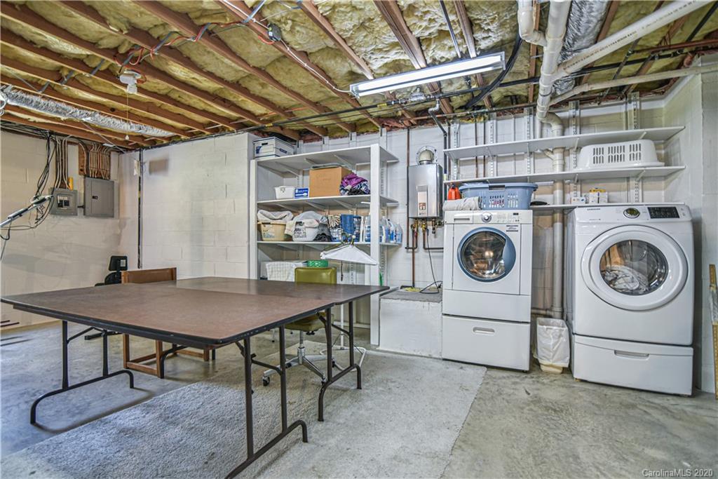 76 Woodland Hills Road Asheville NC 28804