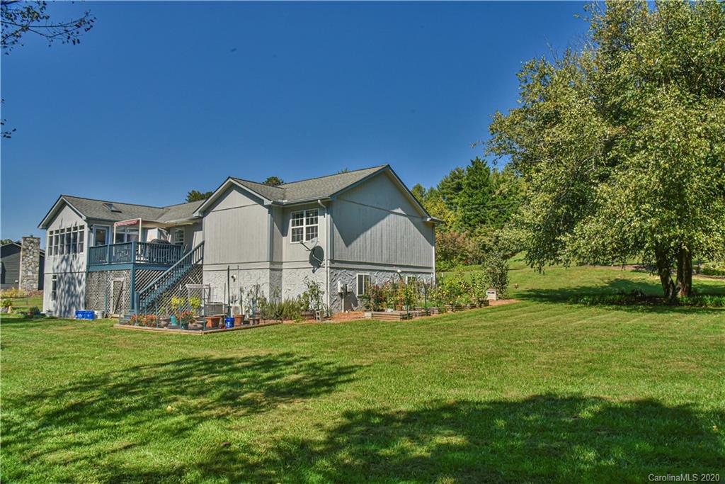 76 Woodland Hills Road Asheville NC 28804