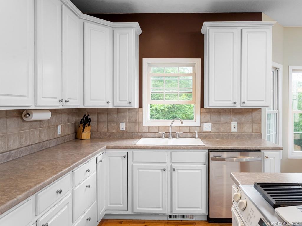 14 Whitetail Drive Weaverville NC 28787