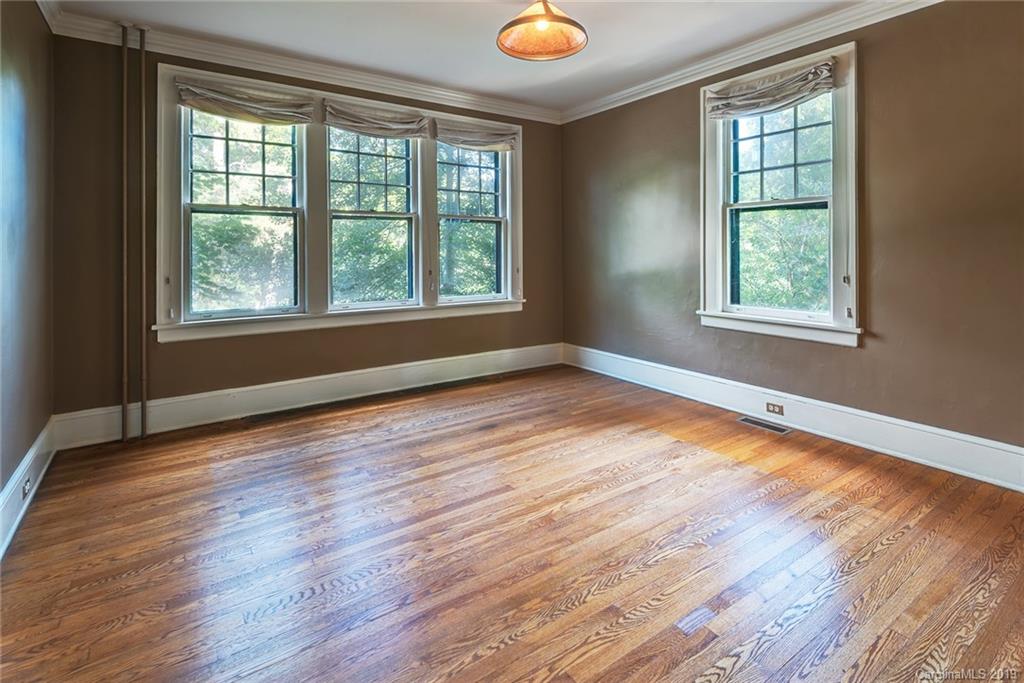 204 Pearson Drive Asheville NC 28801