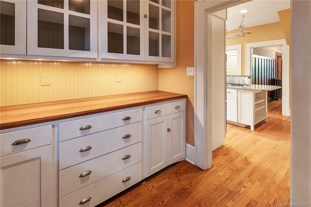 204 Pearson Drive Asheville NC 28801