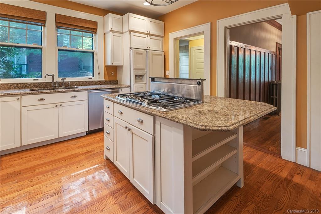 204 Pearson Drive Asheville NC 28801