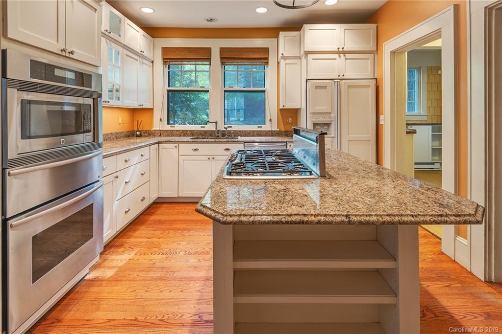 204 Pearson Drive Asheville NC 28801