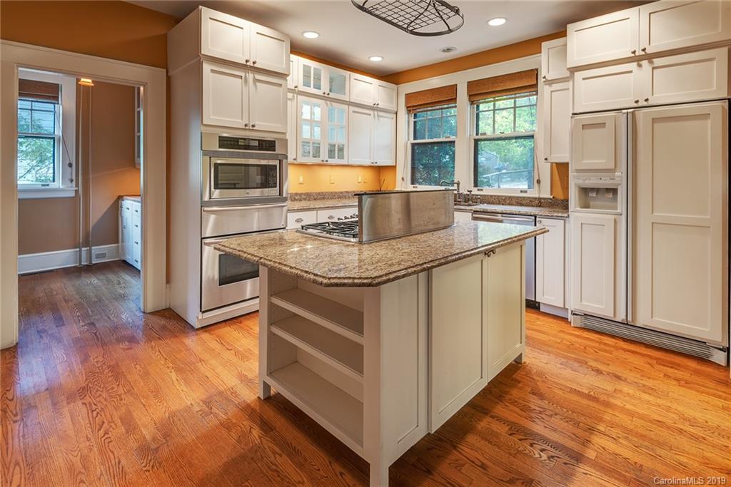 204 Pearson Drive Asheville NC 28801
