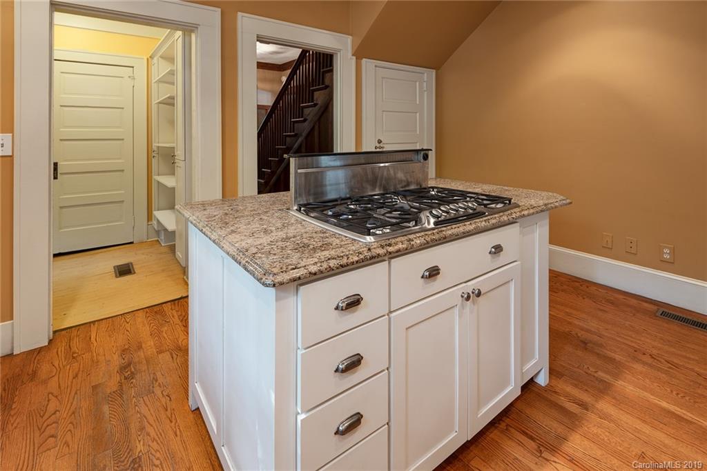 204 Pearson Drive Asheville NC 28801