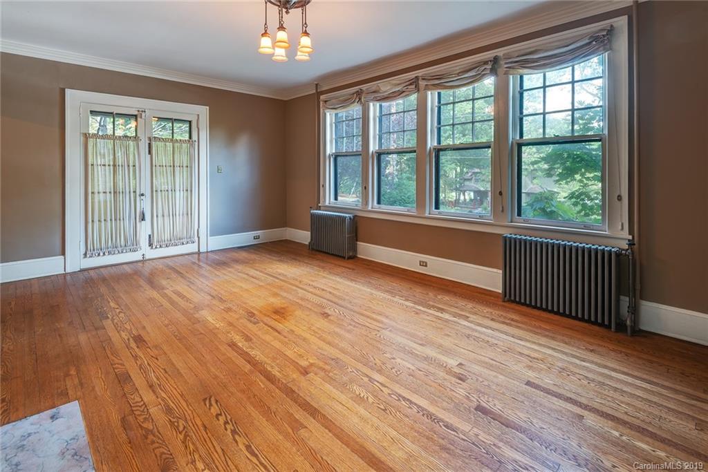 204 Pearson Drive Asheville NC 28801