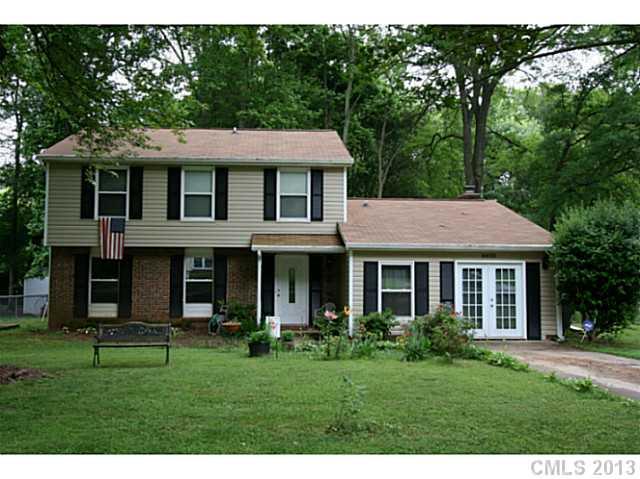 6832 Wagon Oak Road Charlotte NC 28212