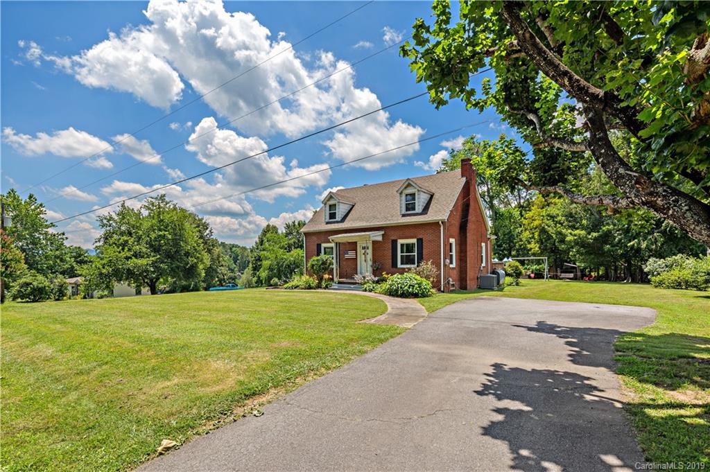 709 Bryson Road Candler NC 28715