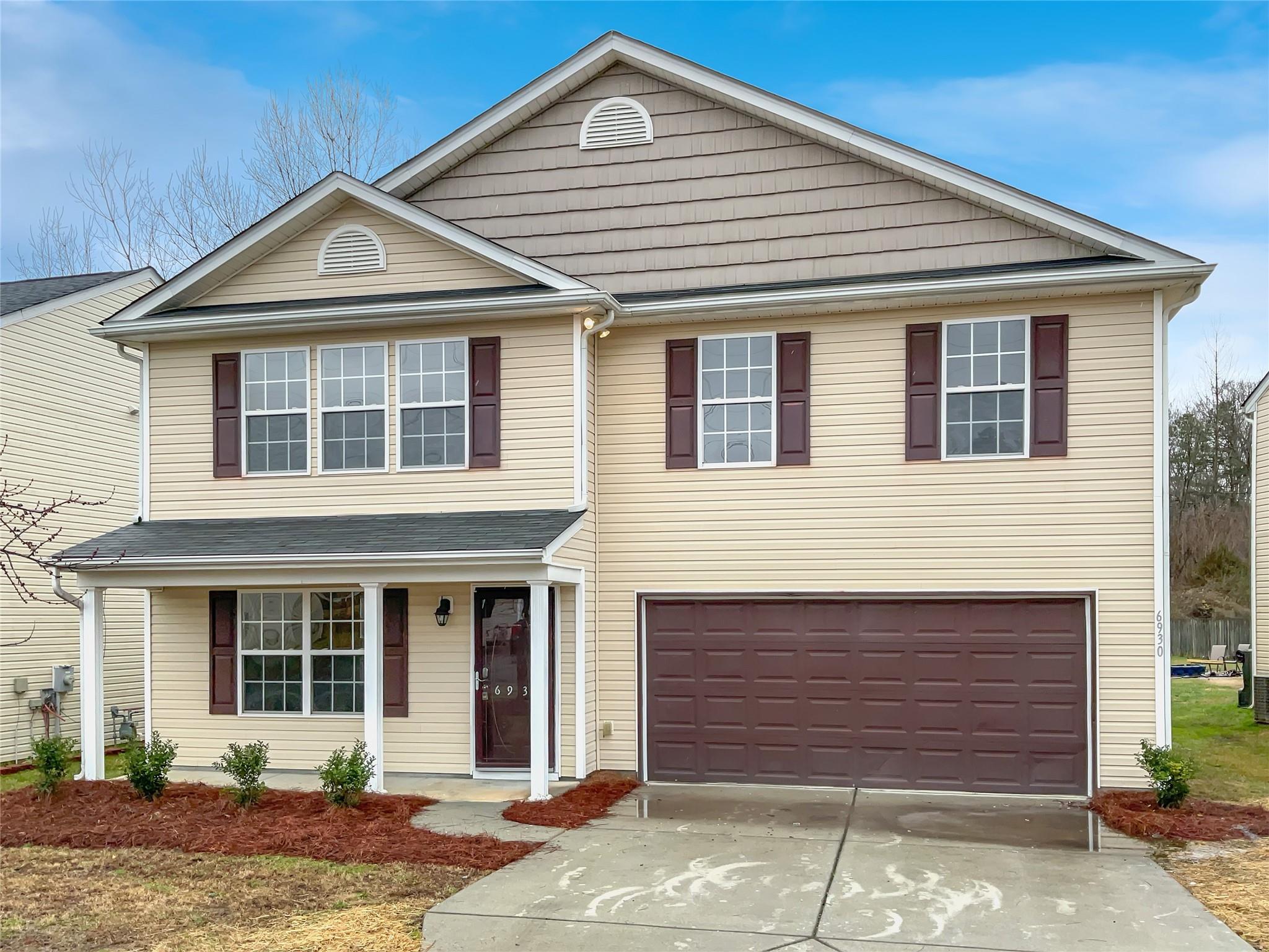 6930 Wandering Creek Drive Charlotte NC 28216