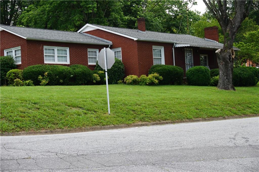 1024 Pennton Avenue SW Lenoir NC 28645