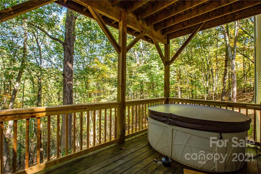 480 Lindera Lane Waynesville NC 28785