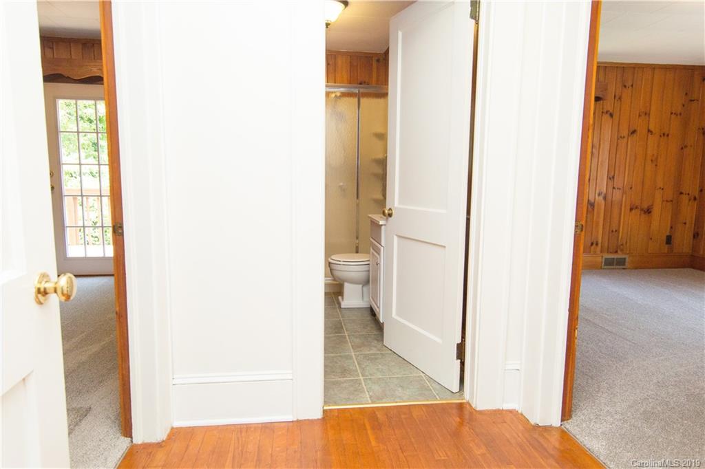 21 Hoyle Street Marion NC 28752