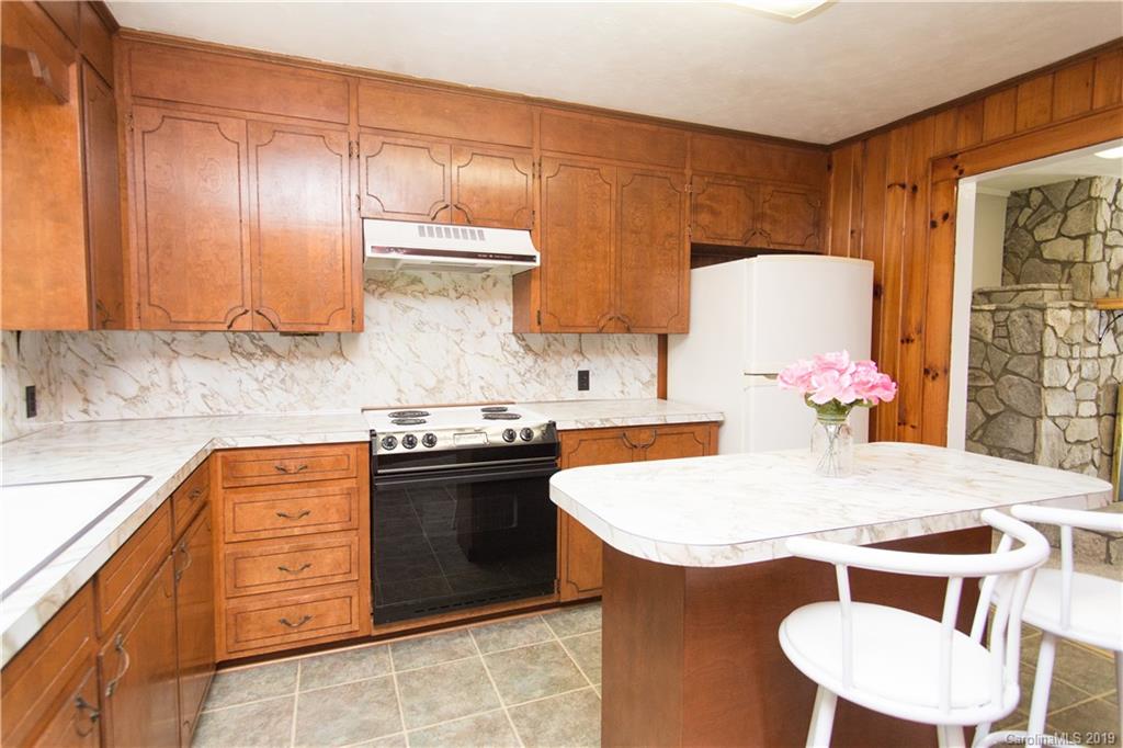 21 Hoyle Street Marion NC 28752