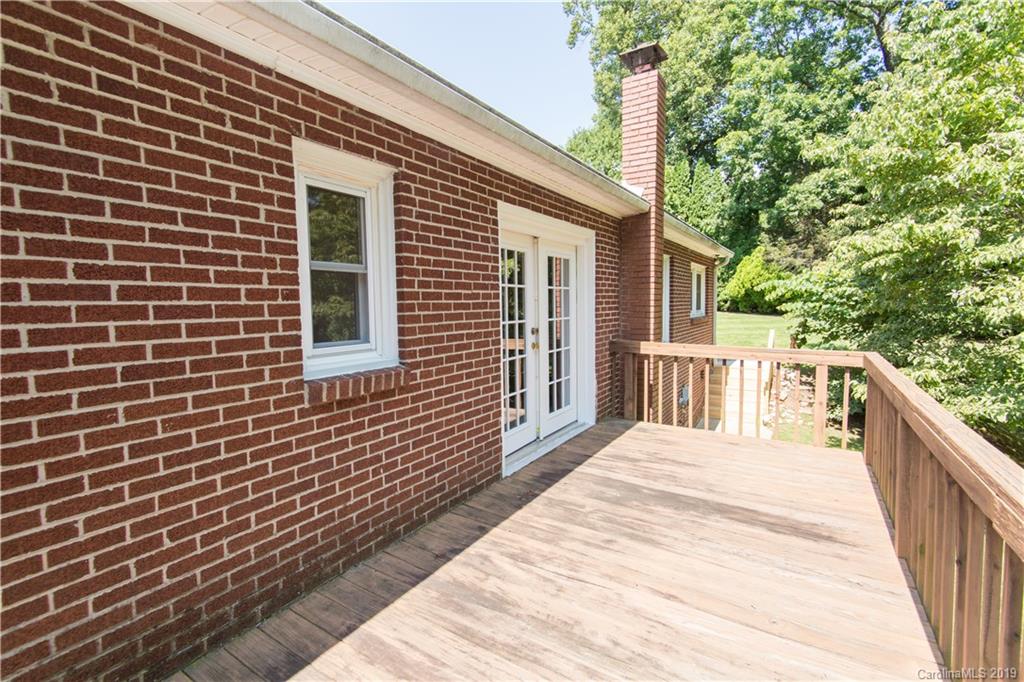 21 Hoyle Street Marion NC 28752
