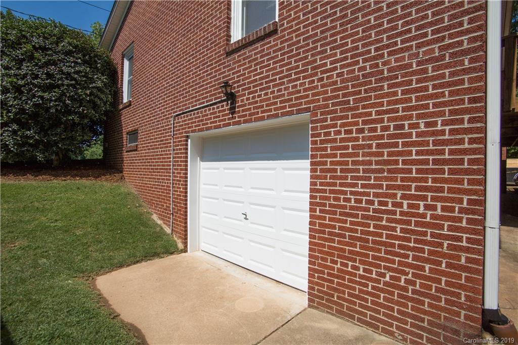 21 Hoyle Street Marion NC 28752