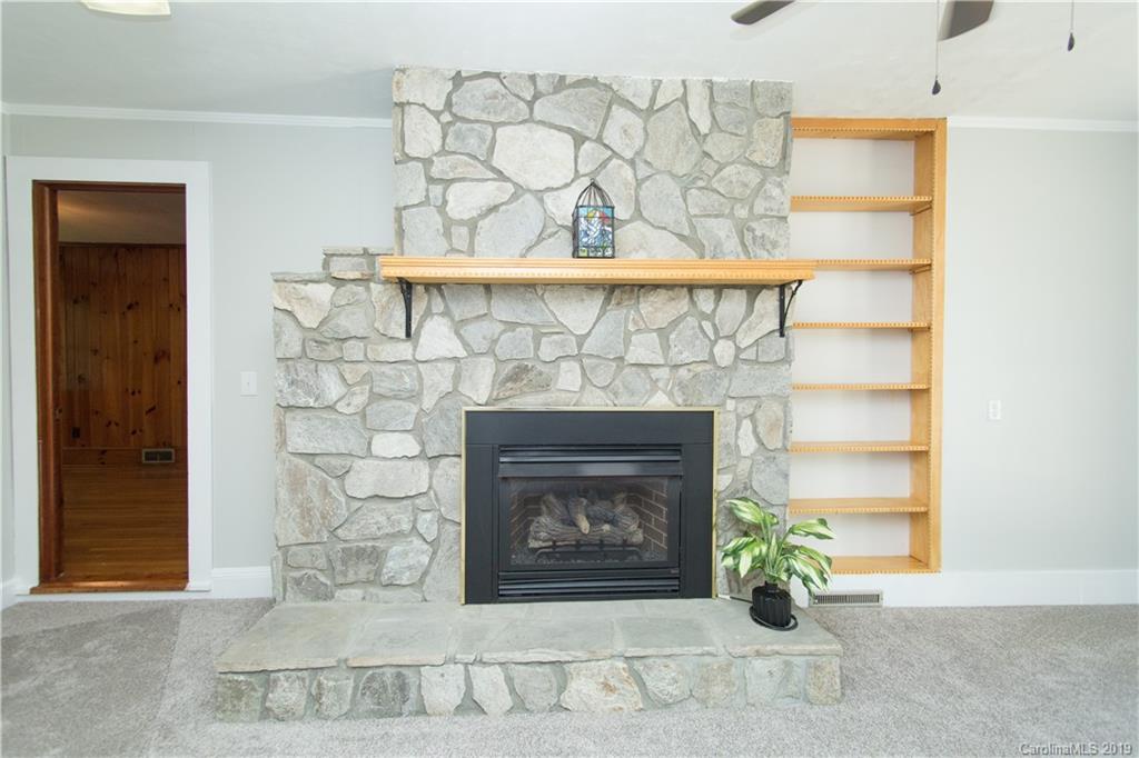 21 Hoyle Street Marion NC 28752