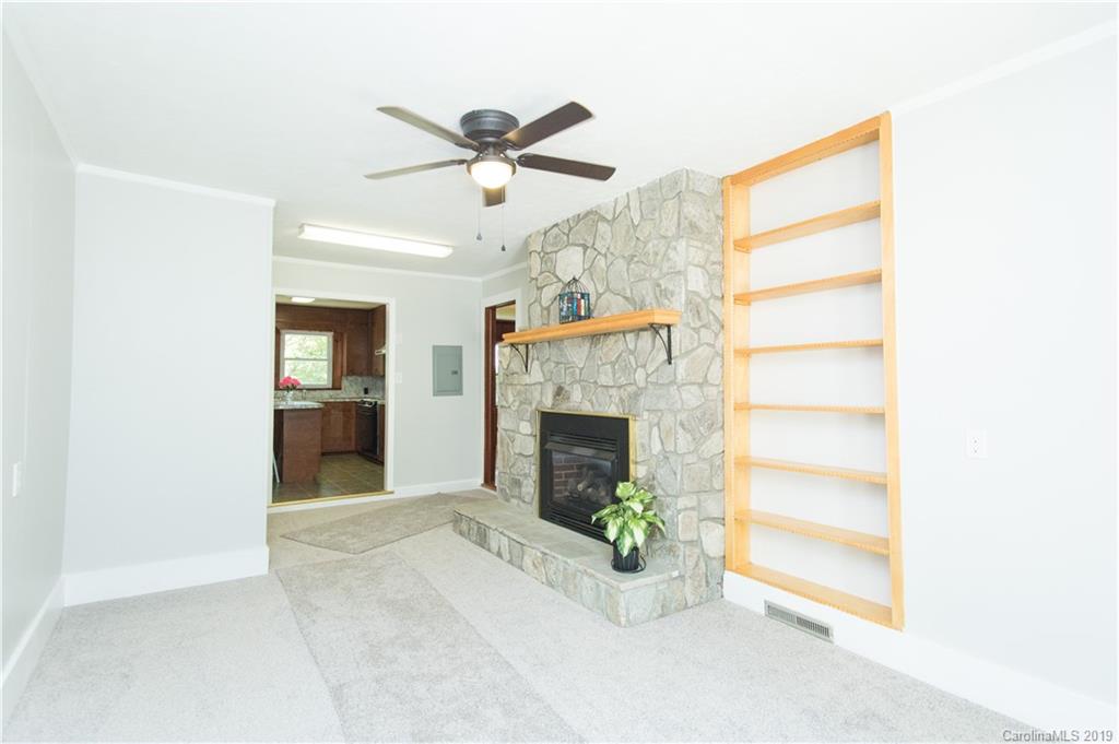 21 Hoyle Street Marion NC 28752