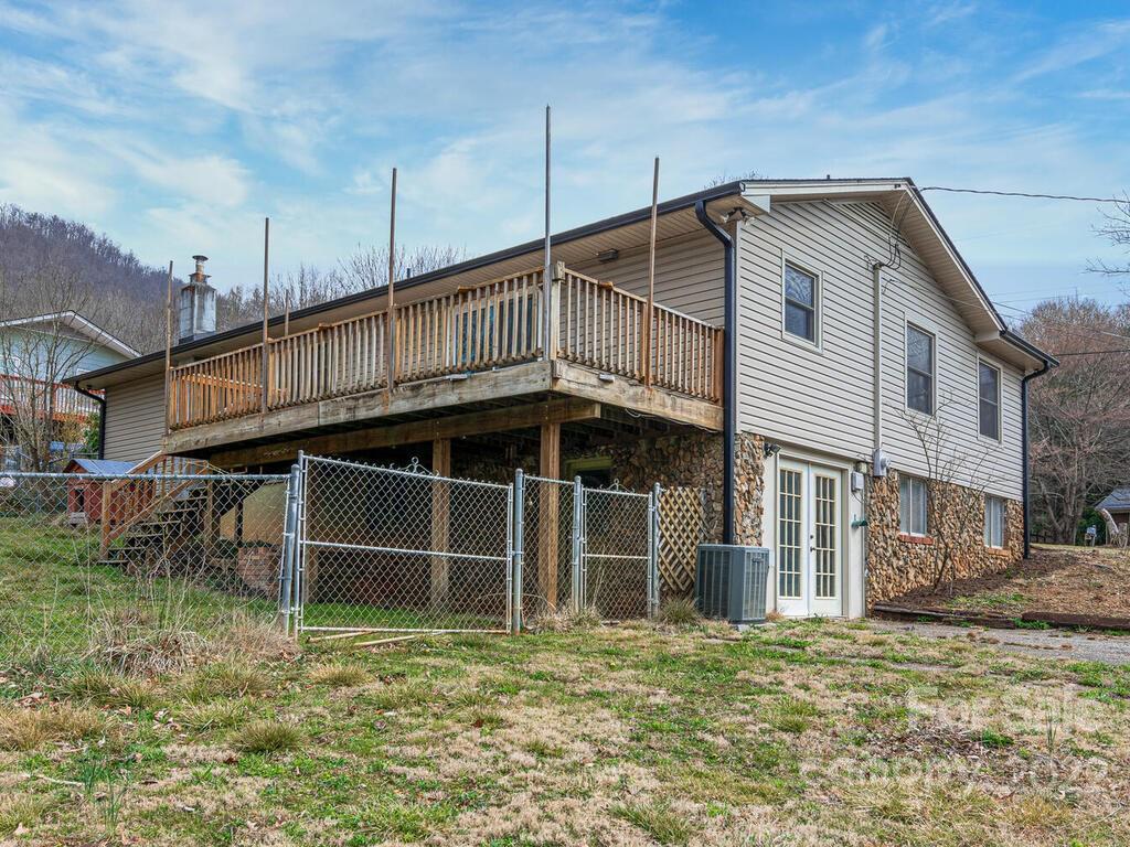 31 Sunset Drive Swannanoa NC 28778