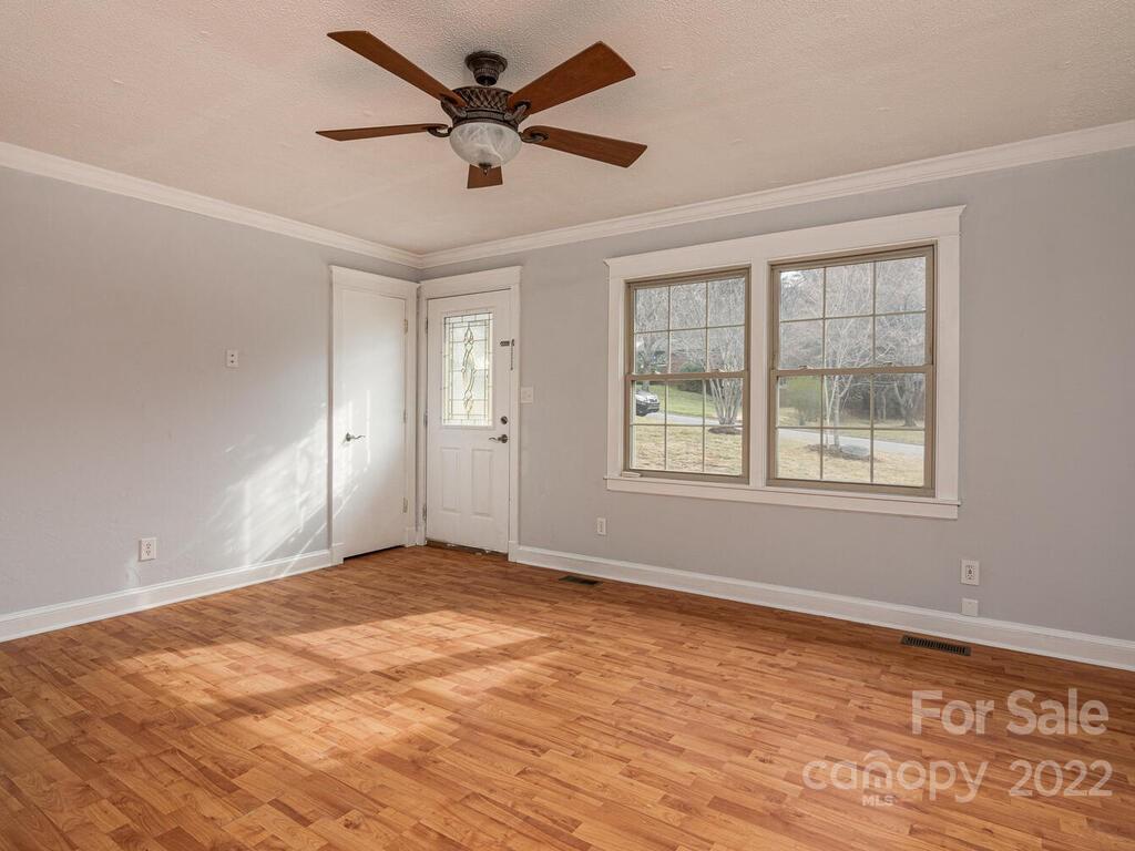 31 Sunset Drive Swannanoa NC 28778