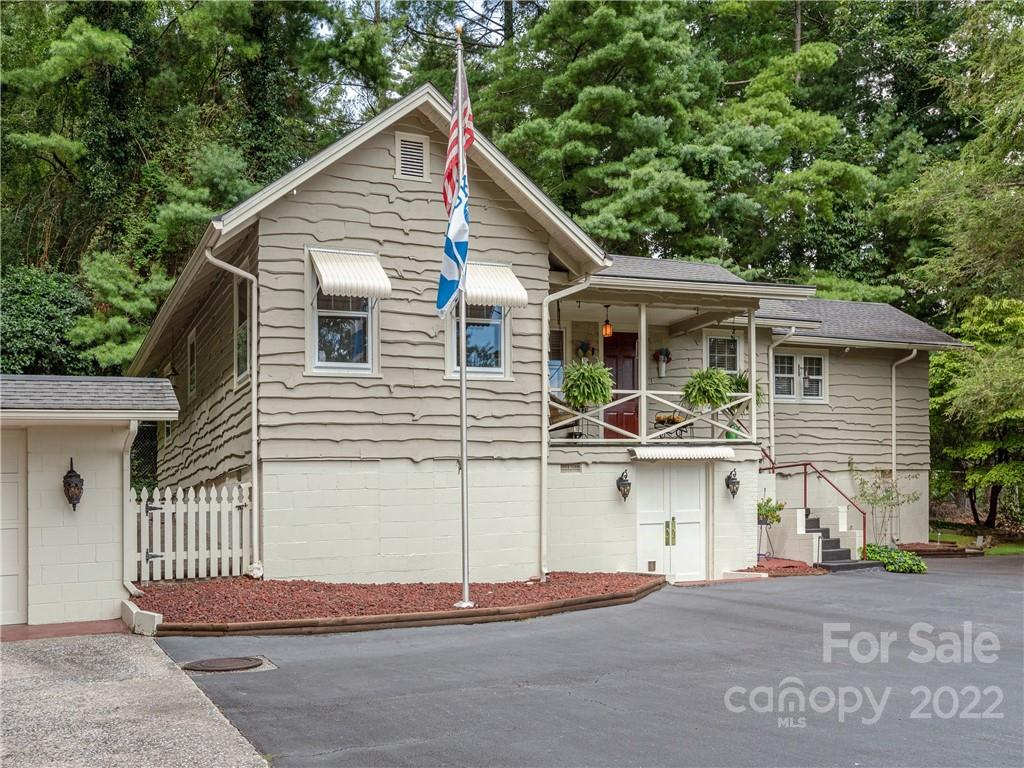 110 Chariton Avenue Hendersonville NC 28739