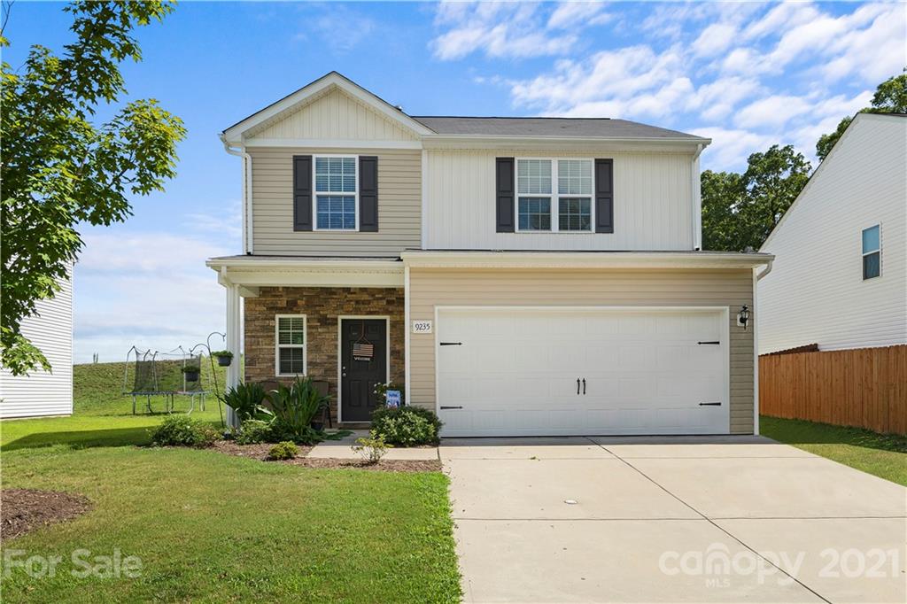 9235 Avery Meadows Drive Charlotte NC 28216