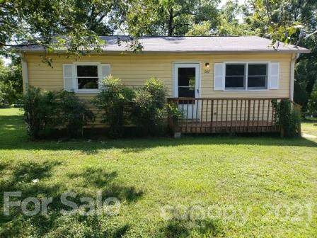 1107 N Davis Avenue Newton NC 28658