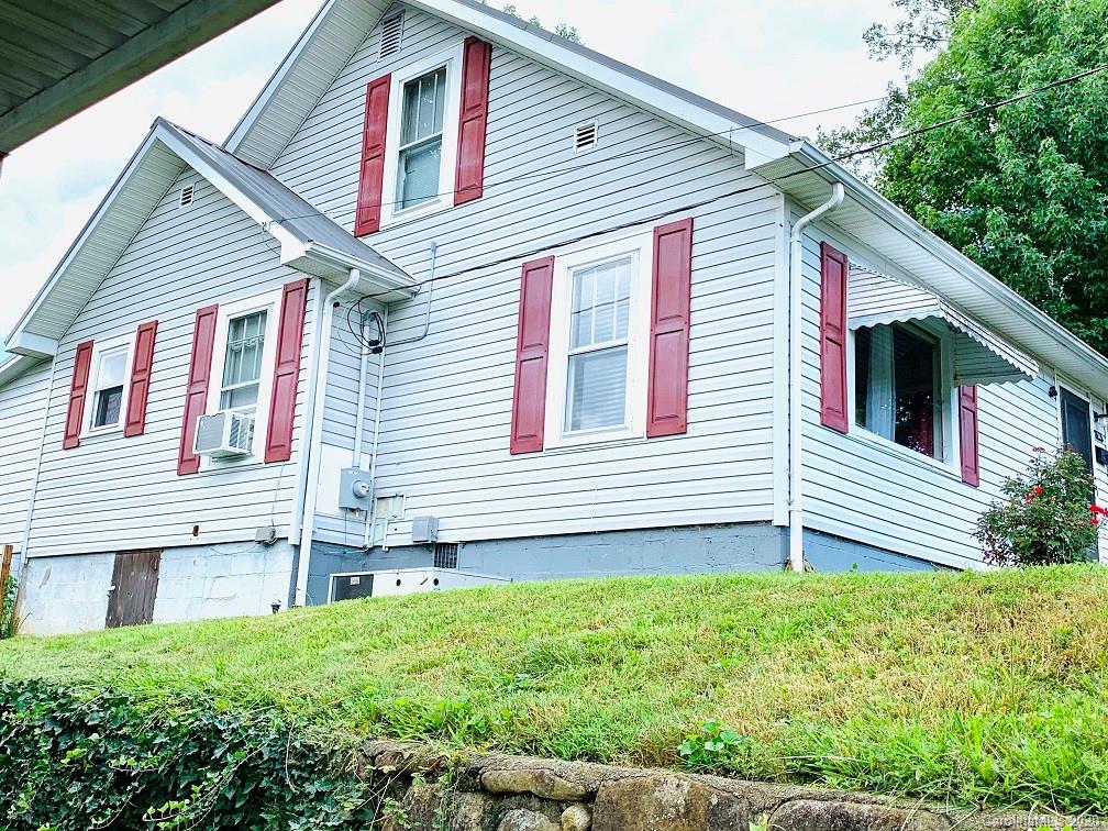 34 Carroll Street Marion NC 28752