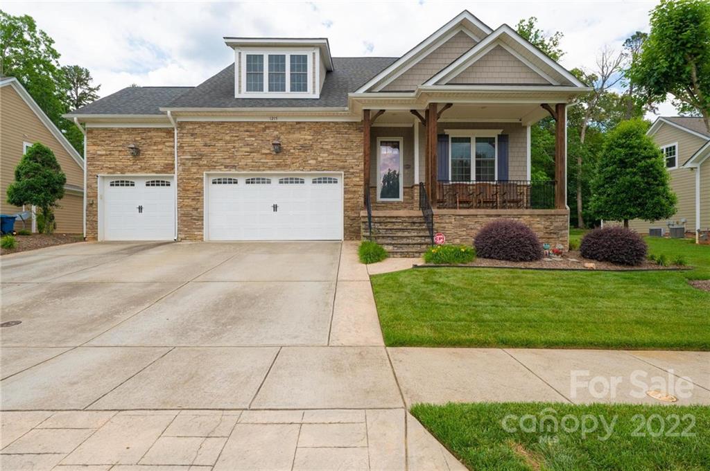1215 39th Avenue NE Hickory NC 28601