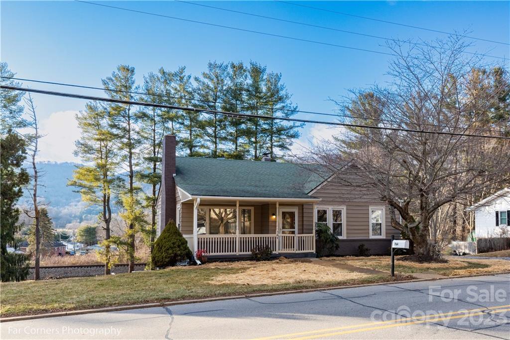 764 Brown Avenue Waynesville NC 28786