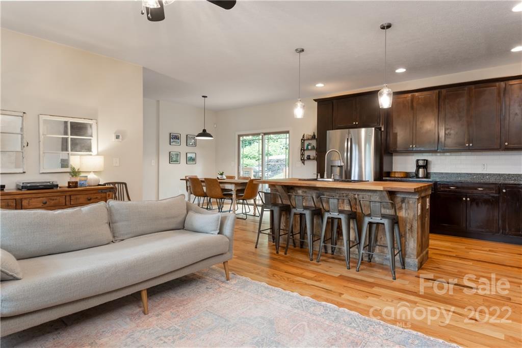117 Caledonia Road Asheville NC 28803