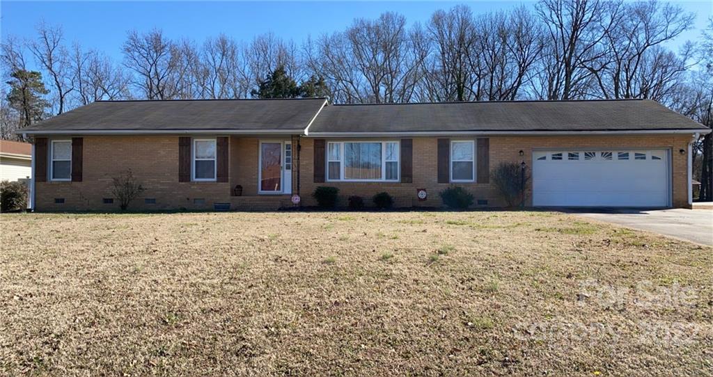 6601 Pawnee Drive Charlotte NC 28214