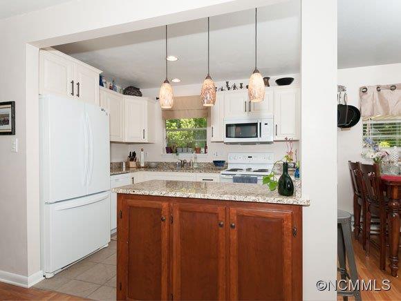 207 Sherwood Road Swannanoa NC 28778