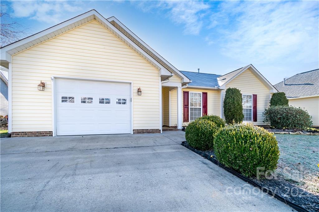 117 S Sunberry Trail Fletcher NC 28732