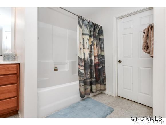86 Appalachian Way Asheville NC 28806
