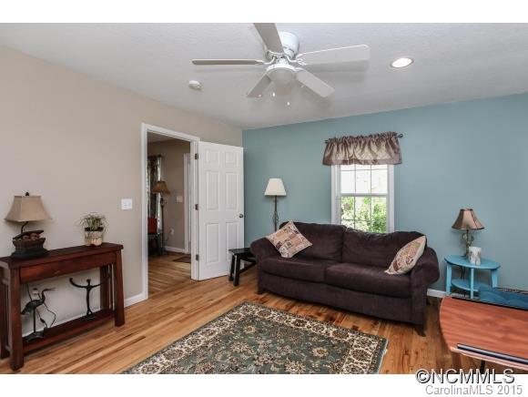 86 Appalachian Way Asheville NC 28806