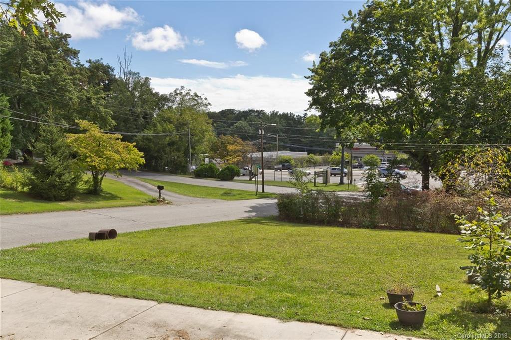 8 Wilburn Road Asheville NC 28806