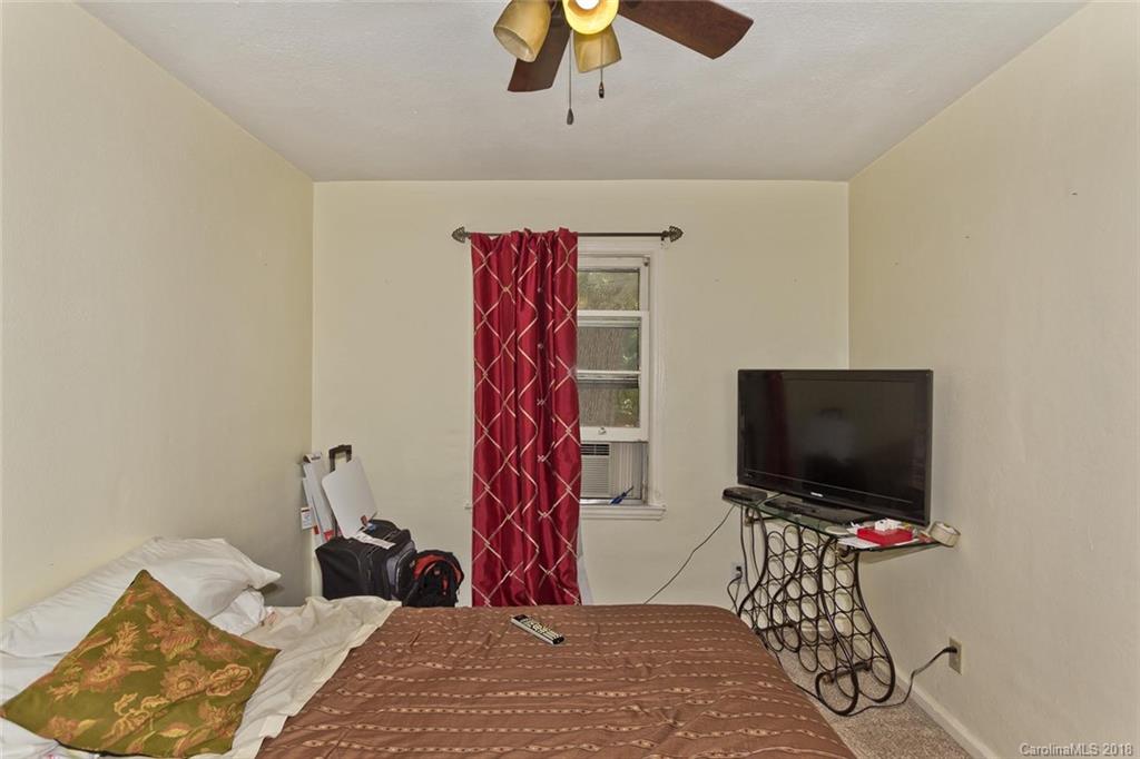8 Wilburn Road Asheville NC 28806
