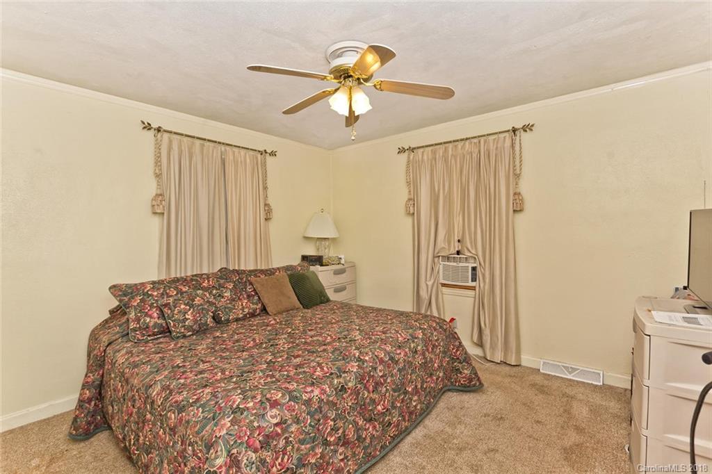 8 Wilburn Road Asheville NC 28806
